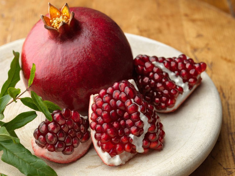 Pomegranate-for-Skin-Rejuvenation